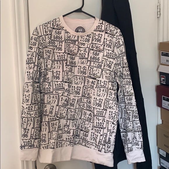 Local brand Sweatshirt - Picture 1 of 2